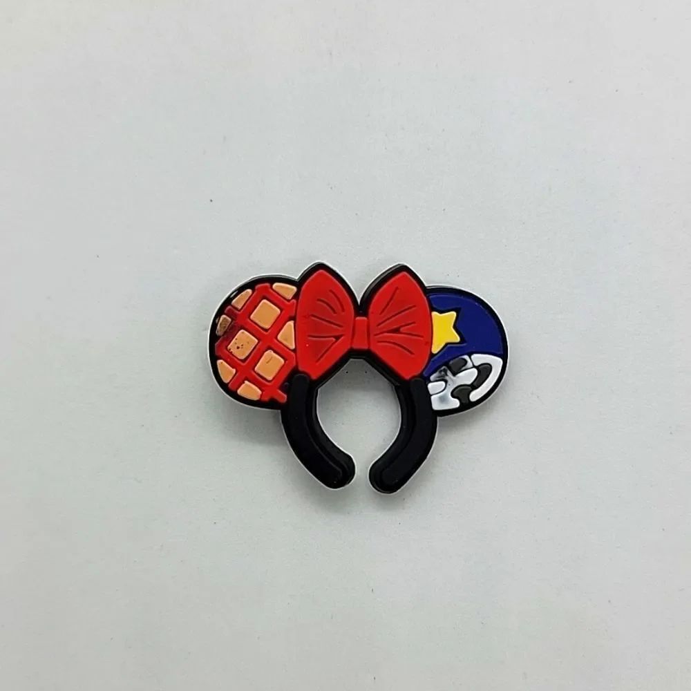 🎈5/$10🎈 PATCHES..CROC CHARMS.. Disney ears..
